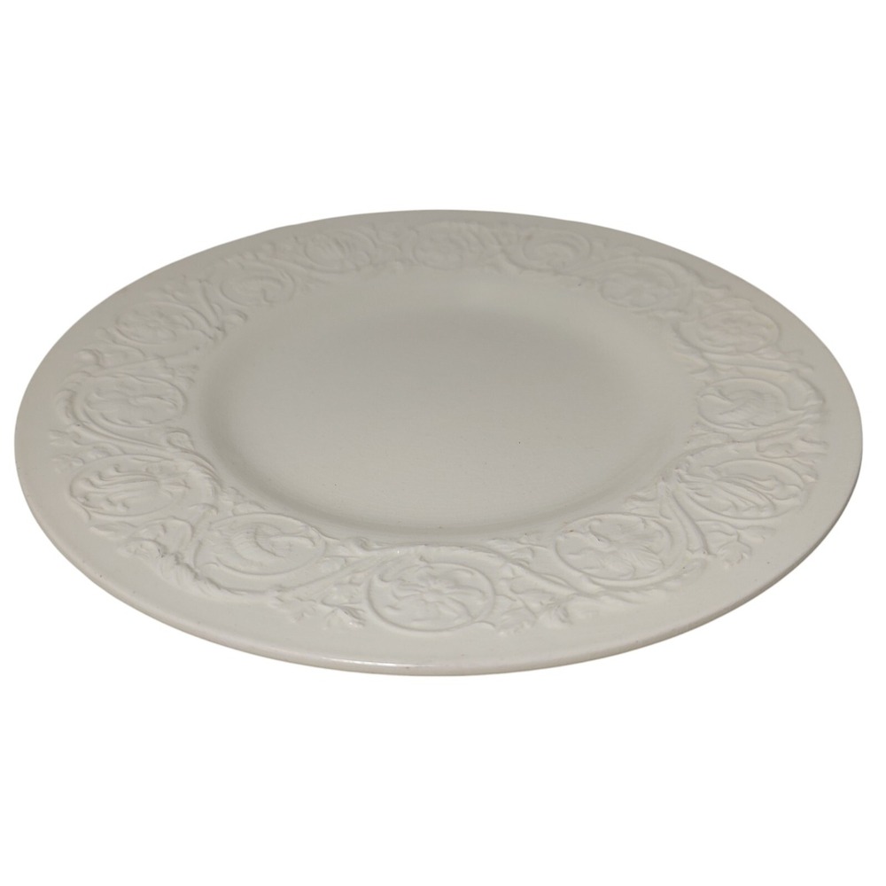 Wedgwood of Etrunia and Barlaston Dinner Plate Patrician Ivory 10.5 Inches - Picture 4 of 10